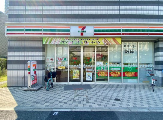 コンビニ　セブンイレブン豊洲1丁目店（コンビニ）まで373m
