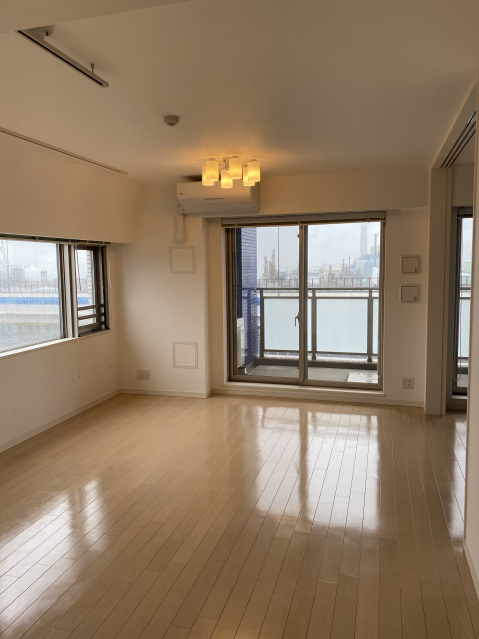居室・リビング　開放感のあるゆったりとしたお部屋です♪