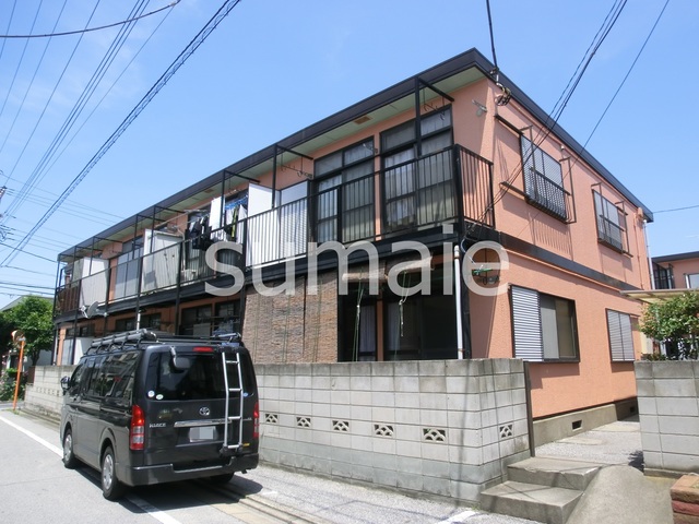 建物外観　静かな住環境で南向きで陽当たり良好です♪