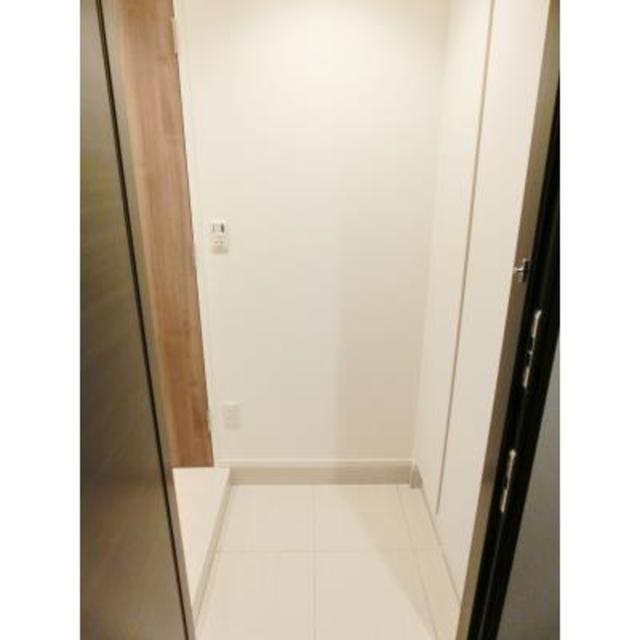 玄関　※写真は同タイプ住戸です。