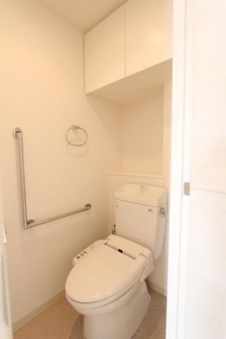 トイレ　写真は同タイプ住居です。
