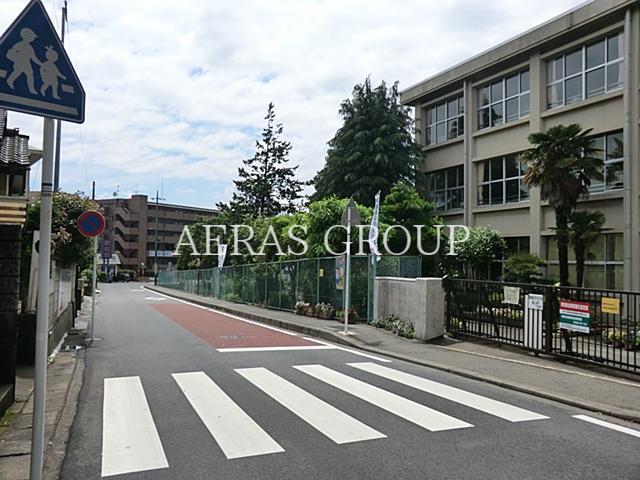 小学校　海老名市立柏ケ谷小学校（小学校）まで235m