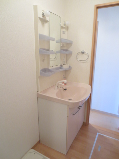 洗面設備　別の部屋の写真です