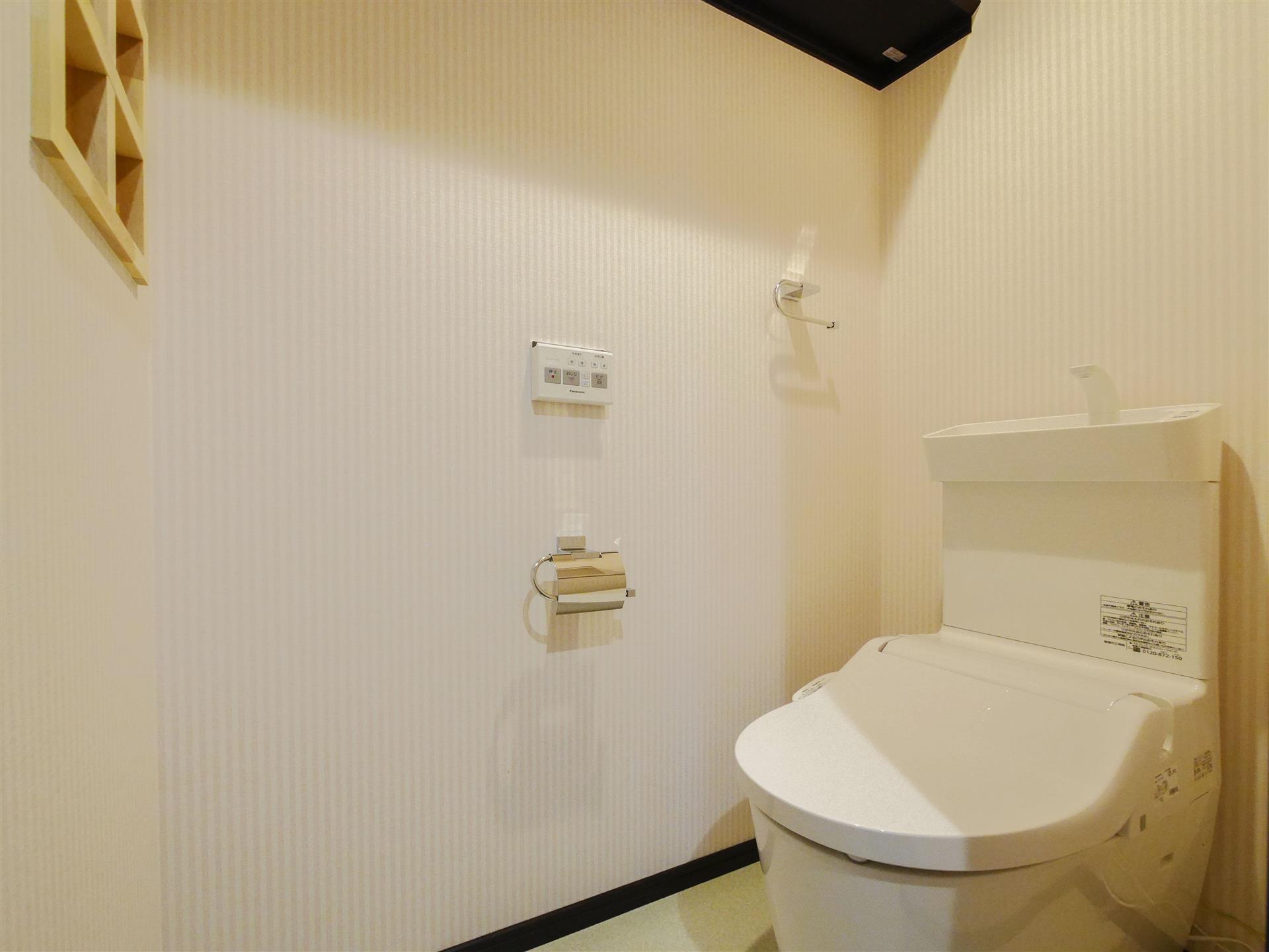トイレ　トイレは快適な温水洗浄便座付き♪