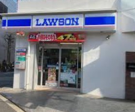 コンビニ　ローソン東麻布二丁目店（コンビニ）まで331m