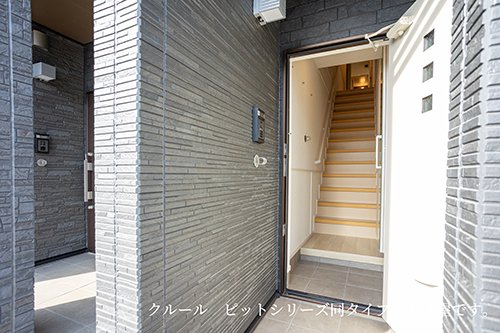 玄関　収納もある玄関です