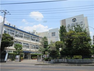 高校・高専　川口市立県陽高等学校（高校・高専）まで923m