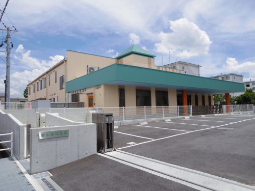 幼稚園・保育園　郡山東こども園（幼稚園・保育園）まで552m