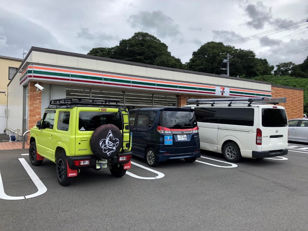 コンビニ　セブンイレブン 福井明里店（コンビニ）まで451m