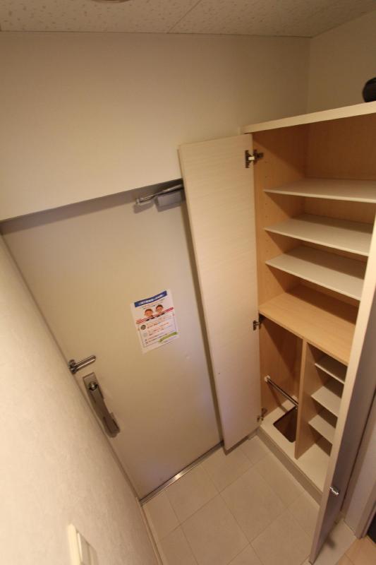 玄関　同タイプ別部屋写真です。現況優先となります。