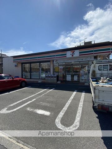 コンビニ　セブンイレブン（コンビニ）まで416m