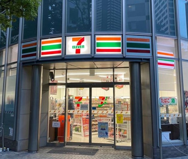 コンビニ　セブンイレブン 中央区佃2丁目店（コンビニ）まで548m