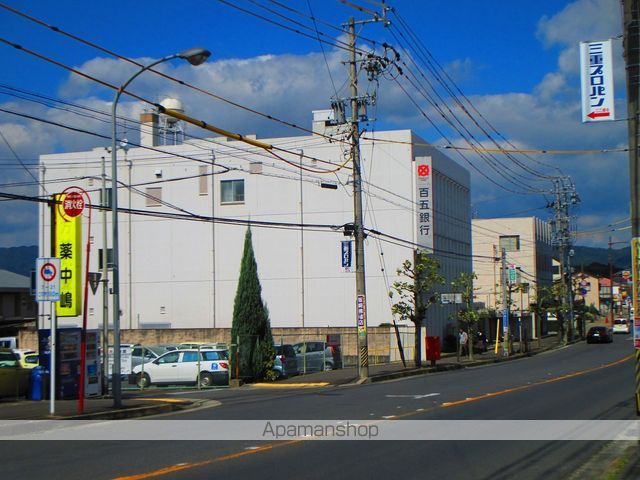 銀行　（株）百五銀行／上野支店（銀行）まで375m