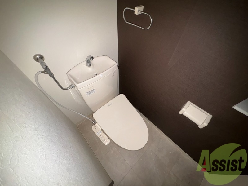 トイレ　こちらはトイレです。清潔感があり、安心して使用できます。