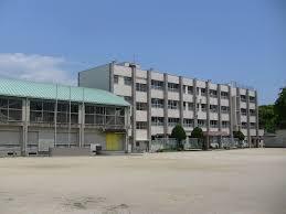 小学校　久留米市立御井小学校（小学校）まで251m