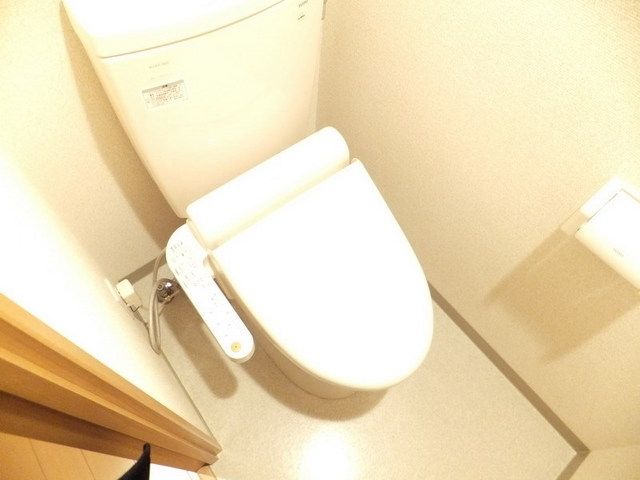トイレ　★お問い合わせはタウンハウジング新百合ヶ丘店まで★