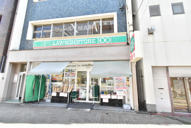 コンビニ　ローソンストア１００金山店（コンビニ）まで180m