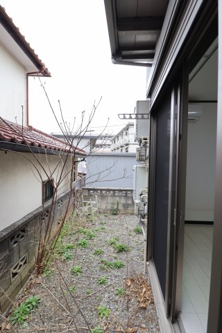 バルコニー　陽当たり良好なバルコニーです