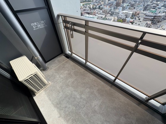 バルコニー　※他部屋の写真となります。