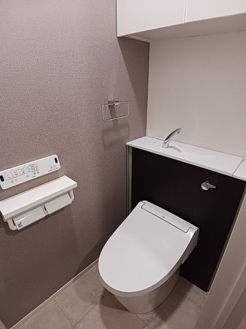 トイレ　落ち着いたトイレです