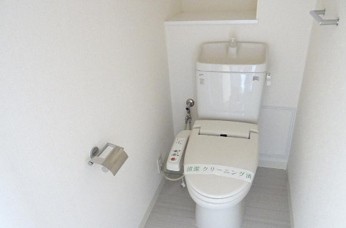 トイレ　トイレもきれいです