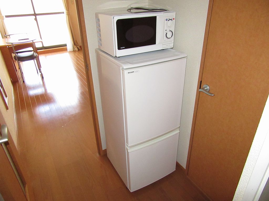 その他設備　電子レンジ、冷蔵庫※同タイプ