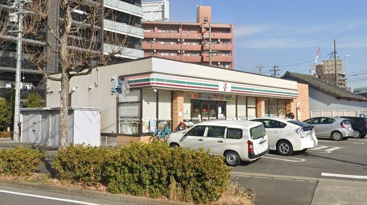 コンビニ　セブンイレブン名古屋千代田4丁目店（コンビニ）まで240m