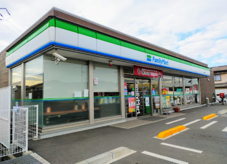 コンビニ　ファミリーマート倉敷東塚店（コンビニ）まで472m