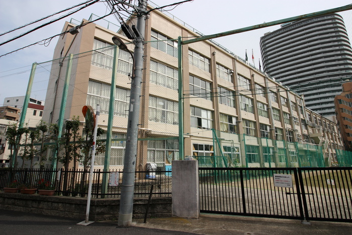 小学校　お部屋（小学校）まで401m