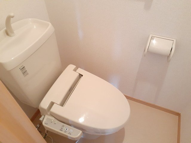 トイレ　ゆったりとした空間のトイレです