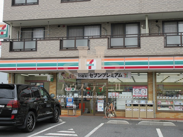 コンビニ　セブンイレブン戸田公園駅西口店（コンビニ）まで628m