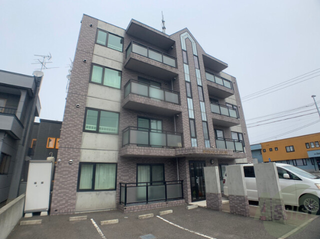 建物外観　札幌市北区新琴似十一条「ルピナスティーコート」