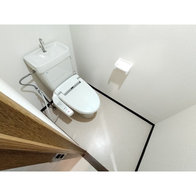 トイレ　※別間取りの写真です