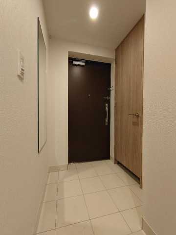 玄関　※参考写真・他部屋の写真となります。