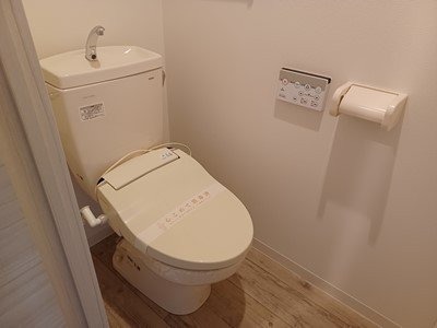 ブルーイング大通東のトイレ写真