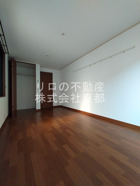 その他部屋・スペース　室内はフローリングで雰囲気のいい内装です！
