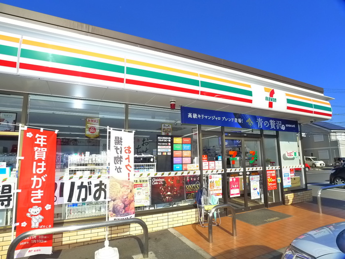 コンビニ　セブンイレブン（コンビニ）まで419m