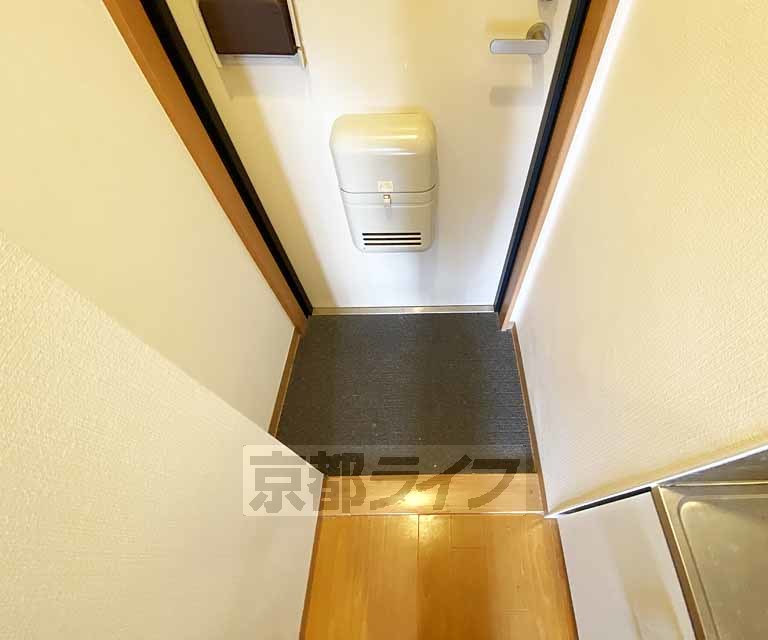 玄関　大きな段差がありません