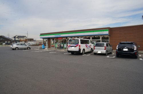コンビニ　ファミリーマート　日立川尻四丁目店（コンビニ）まで1302m