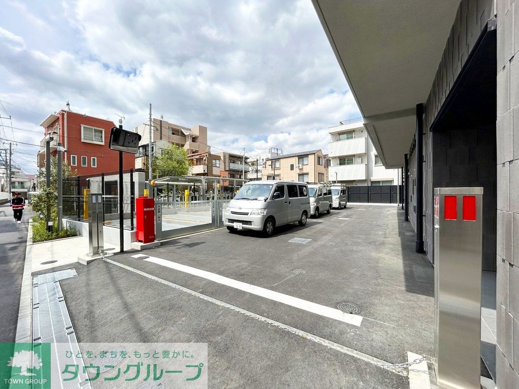 駐車場　部屋探しは株式会社　タウンハウジング　までお気軽にお問合せ…