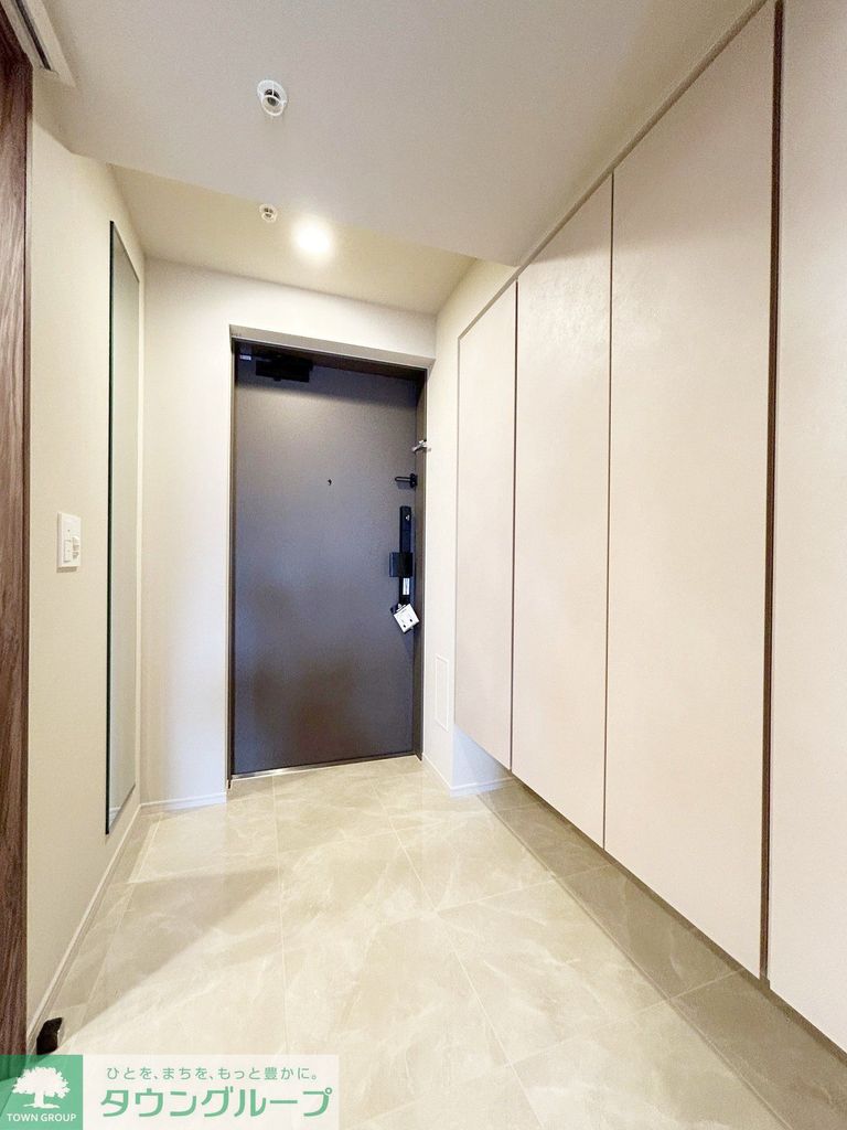 玄関　お部屋探しは株式会社　タウンハウジング　までお気軽にお問合…