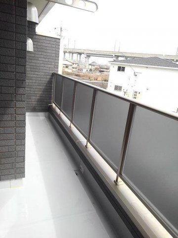 バルコニー　広々としたバルコニーです