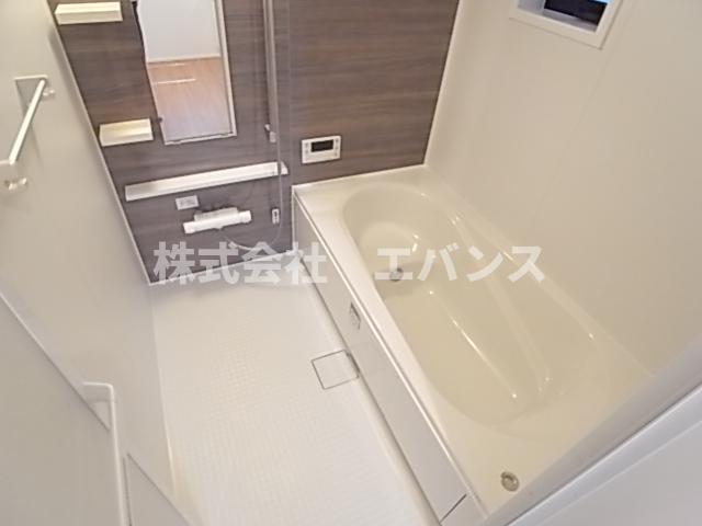 バス・シャワールーム　お風呂で日々の疲れを落としましょう