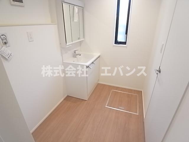 洗面設備　広い洗面スペース