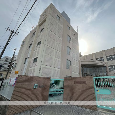 中学校　田辺中学校（中学校）まで736m
