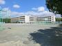 中学校　秦野市立南が丘中学校（中学校）まで918m