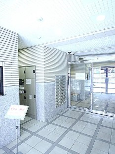 ＪＲ京浜東北線 横浜駅 徒歩10分 11階建 築22年の外観写真