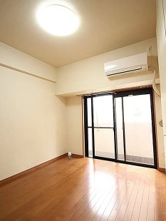 ＪＲ京浜東北線 横浜駅 徒歩10分 11階建 築22年の内装写真