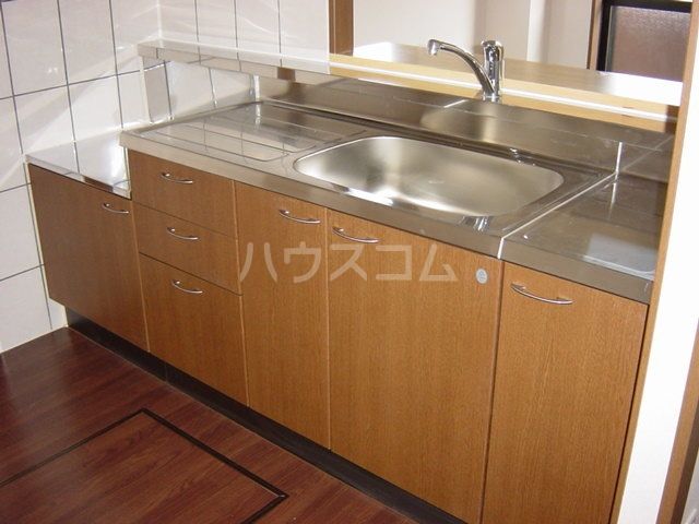 グランティアCのキッチン写真