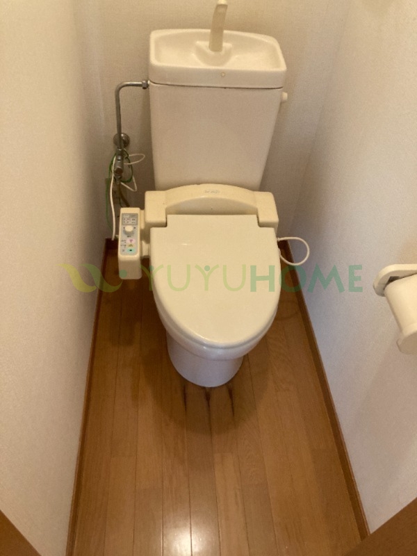 ルポ・ルーチェのトイレ写真